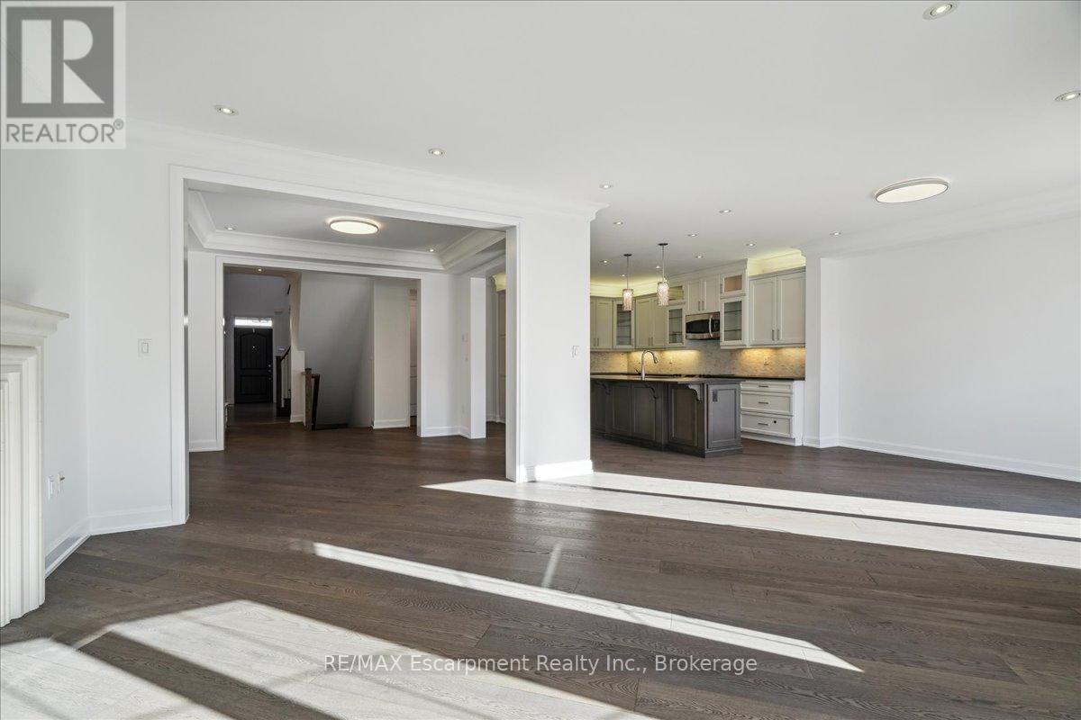 2462 Charlie Common, Oakville, Ontario  L6M 5N1 - Photo 19 - W11993313