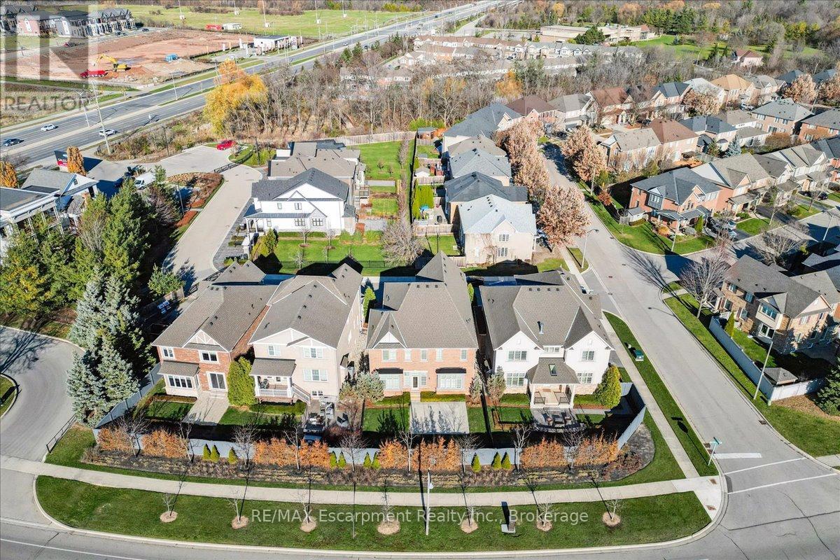 2462 Charlie Common, Oakville, Ontario  L6M 5N1 - Photo 37 - W11993313