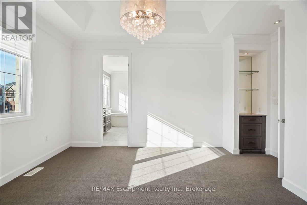 2462 Charlie Common, Oakville, Ontario  L6M 5N1 - Photo 29 - W11993313