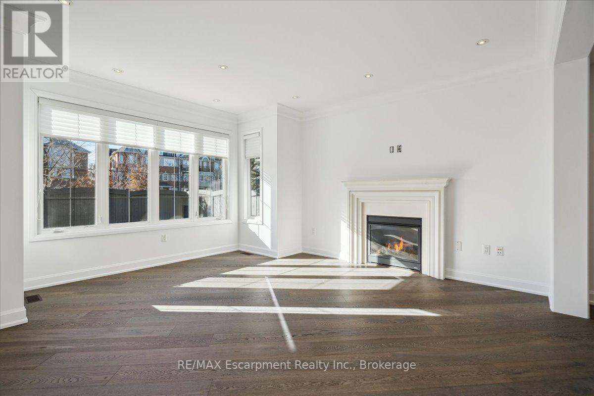2462 Charlie Common, Oakville, Ontario  L6M 5N1 - Photo 21 - W11993313