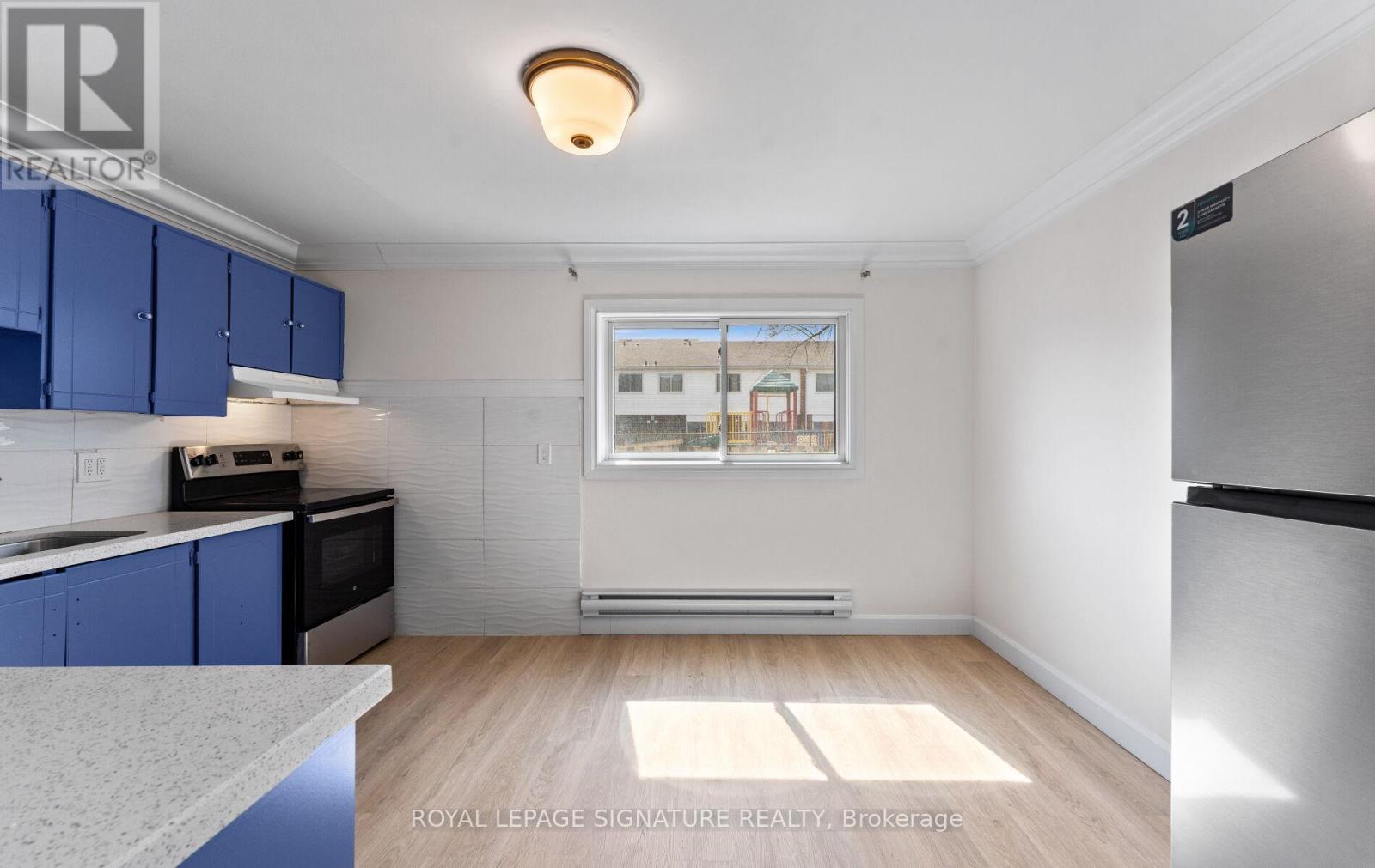 Property at 147 - 1010 GLEN STREET image 4