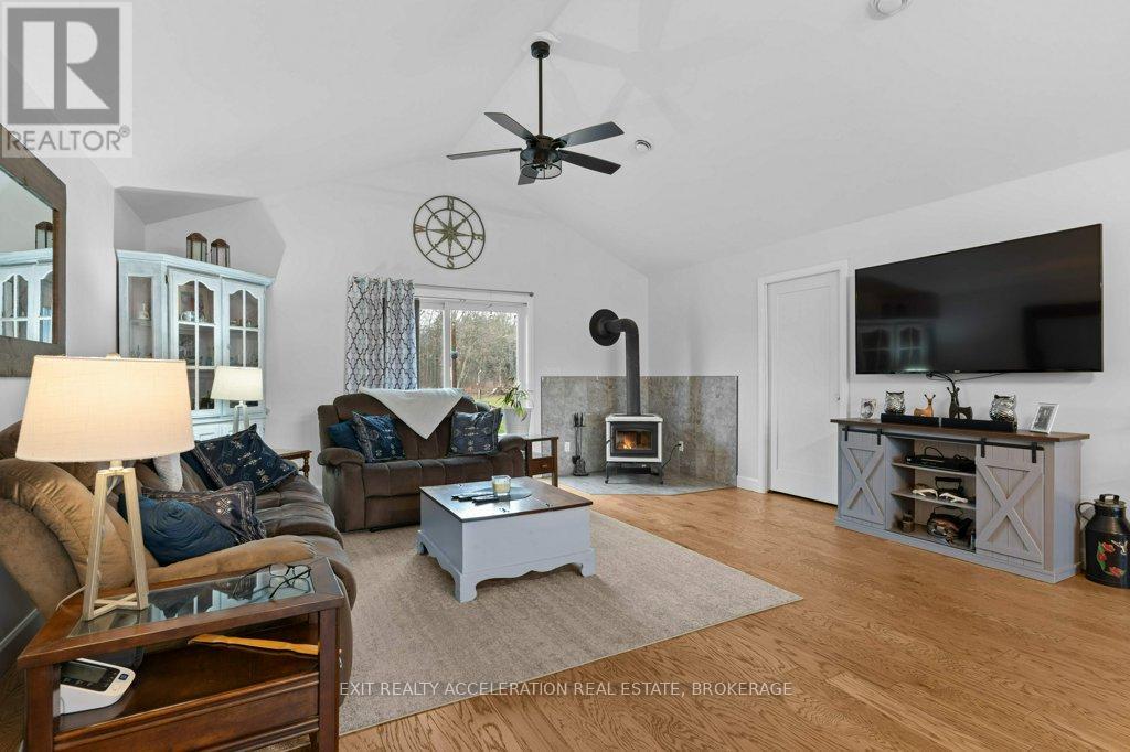 4704 County Rd 9, Greater Napanee (Greater Napanee), Ontario  K7R 3K8 - Photo 16 - X12097982