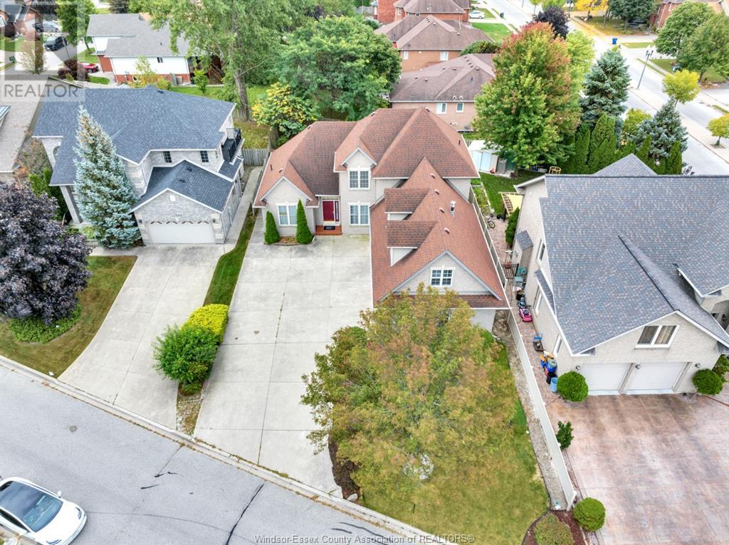 Property at 11341 AMALFI DR. image 2