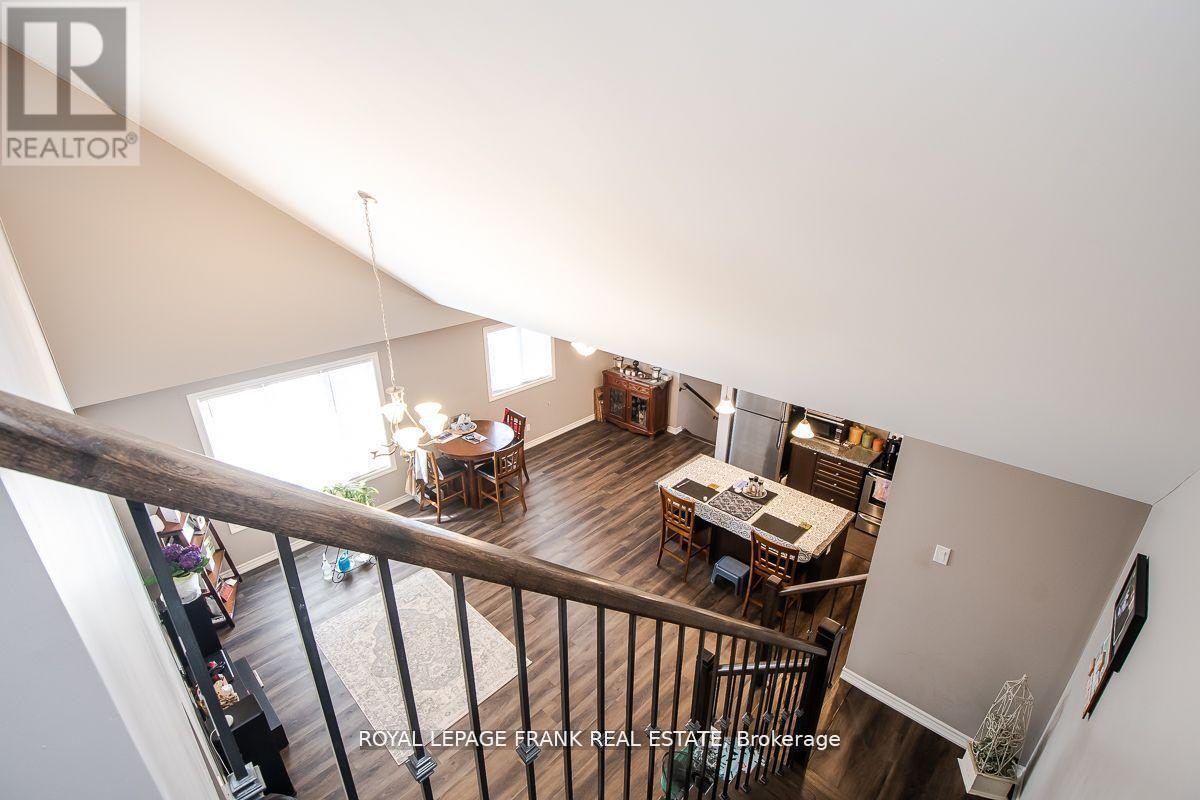 805b Dundas Street W, Whitby, Ontario  L1N 2N6 - Photo 12 - E12097922