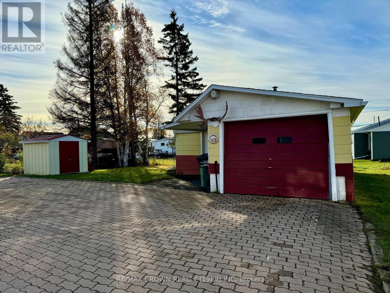 177 Elaine Avenue, Smooth Rock Falls, Ontario  P0L 2B0 - Photo 4 - T12098049