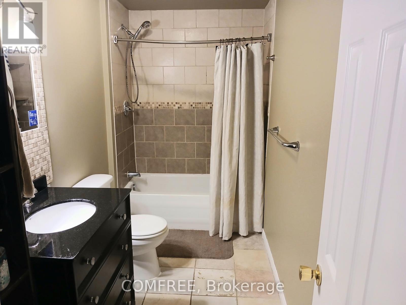 1192 South Wenige Drive, London North, Ontario  N5X 4M3 - Photo 20 - X12097938