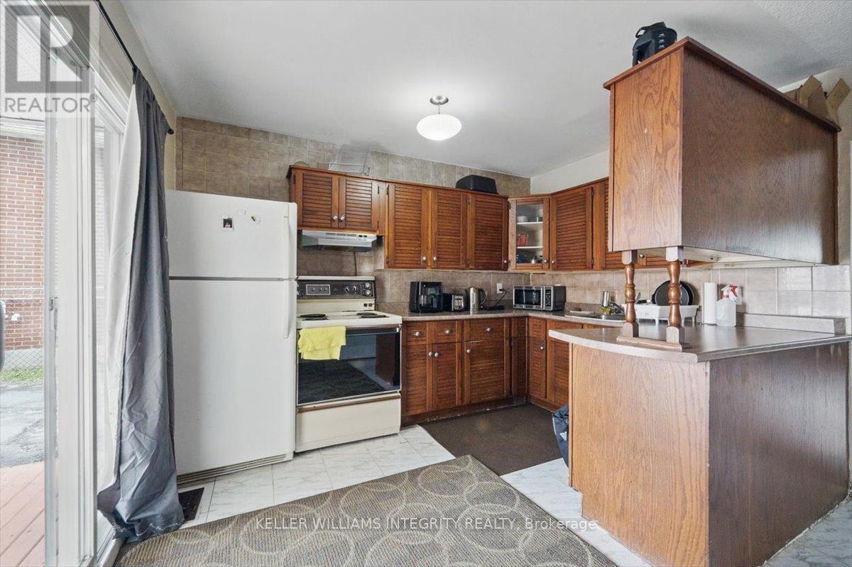 Property at 207 ETHEL STREET image 3