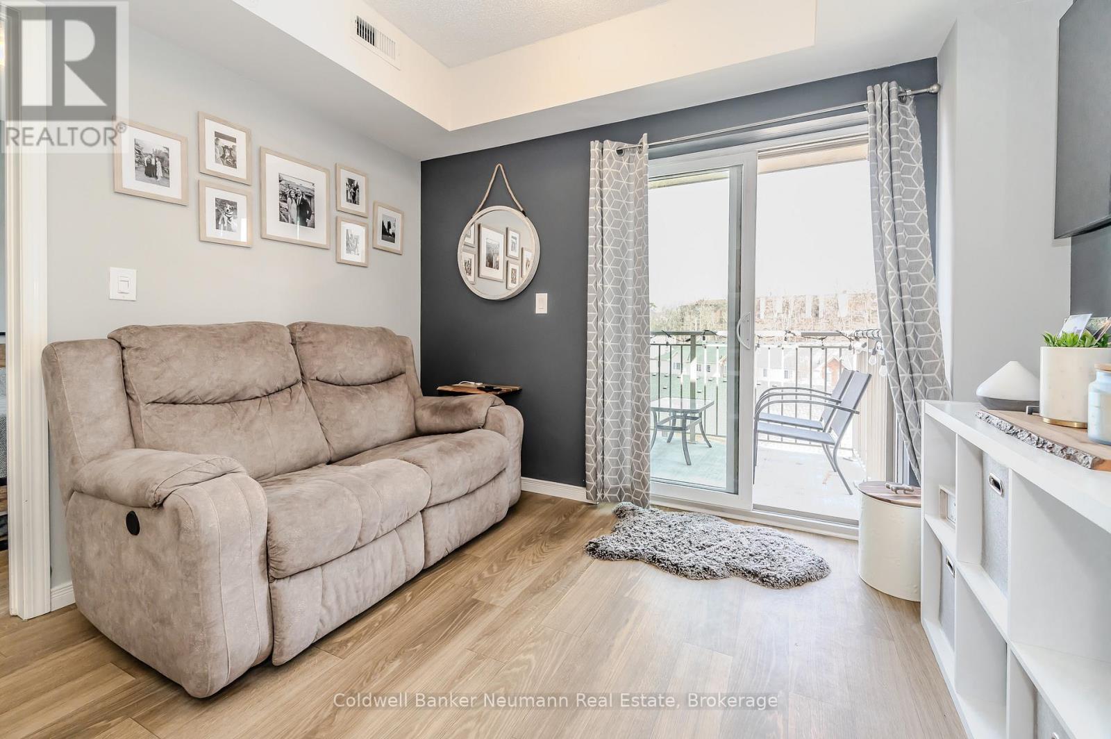 606 - 155 Water Street S, Cambridge, Ontario  N1R 3E3 - Photo 6 - X12097990