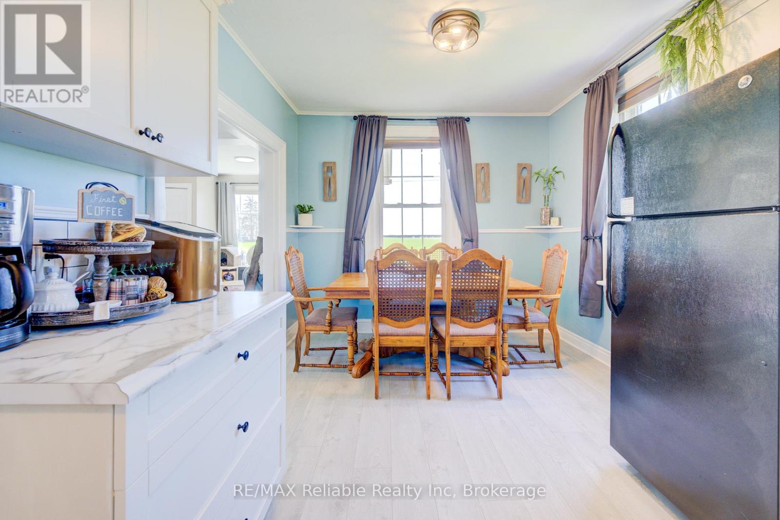 40 Mill Road W, Bluewater, Ontario  N0M 1J0 - Photo 16 - X12097996