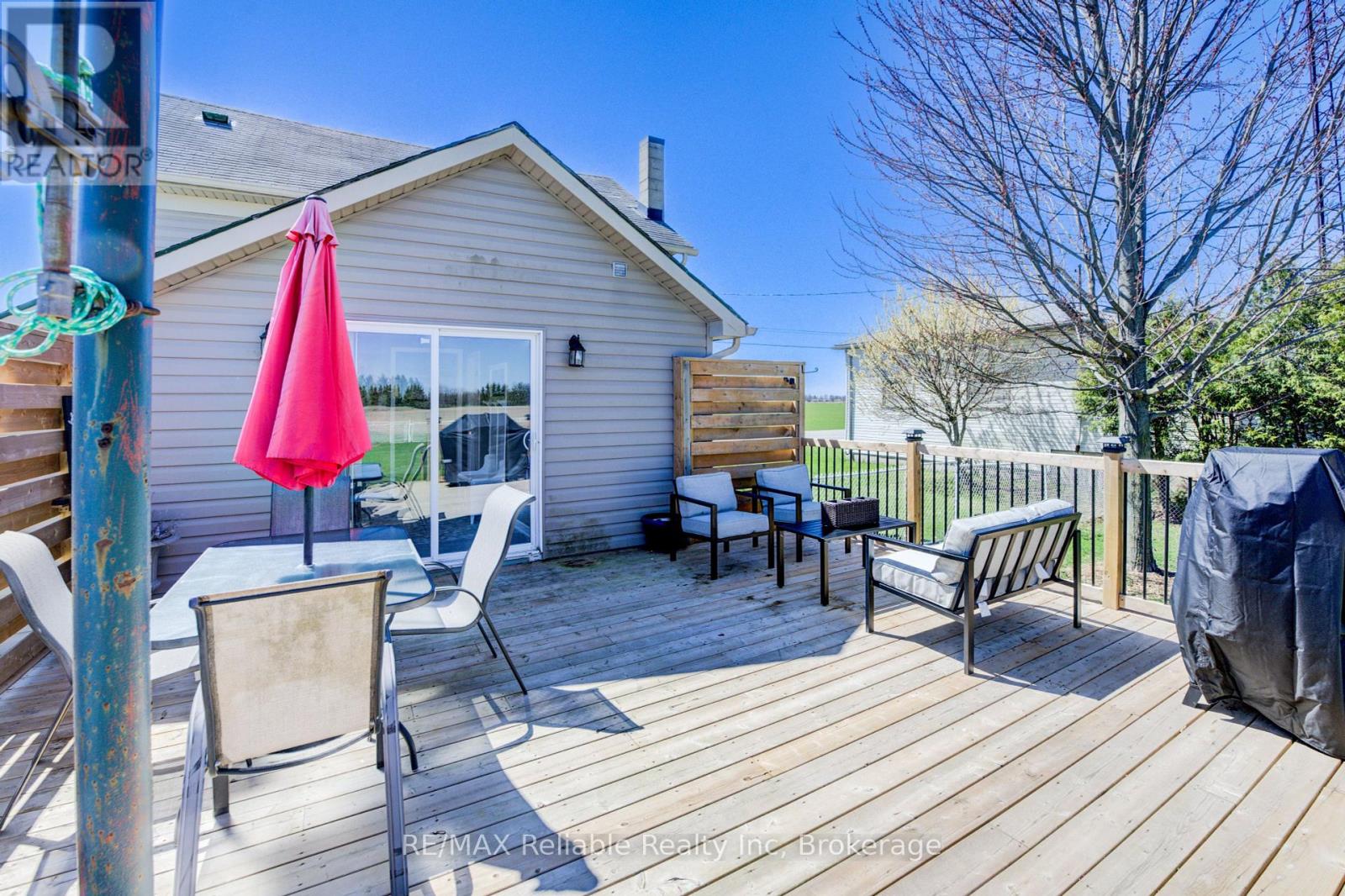 40 Mill Road W, Bluewater, Ontario  N0M 1J0 - Photo 32 - X12097996