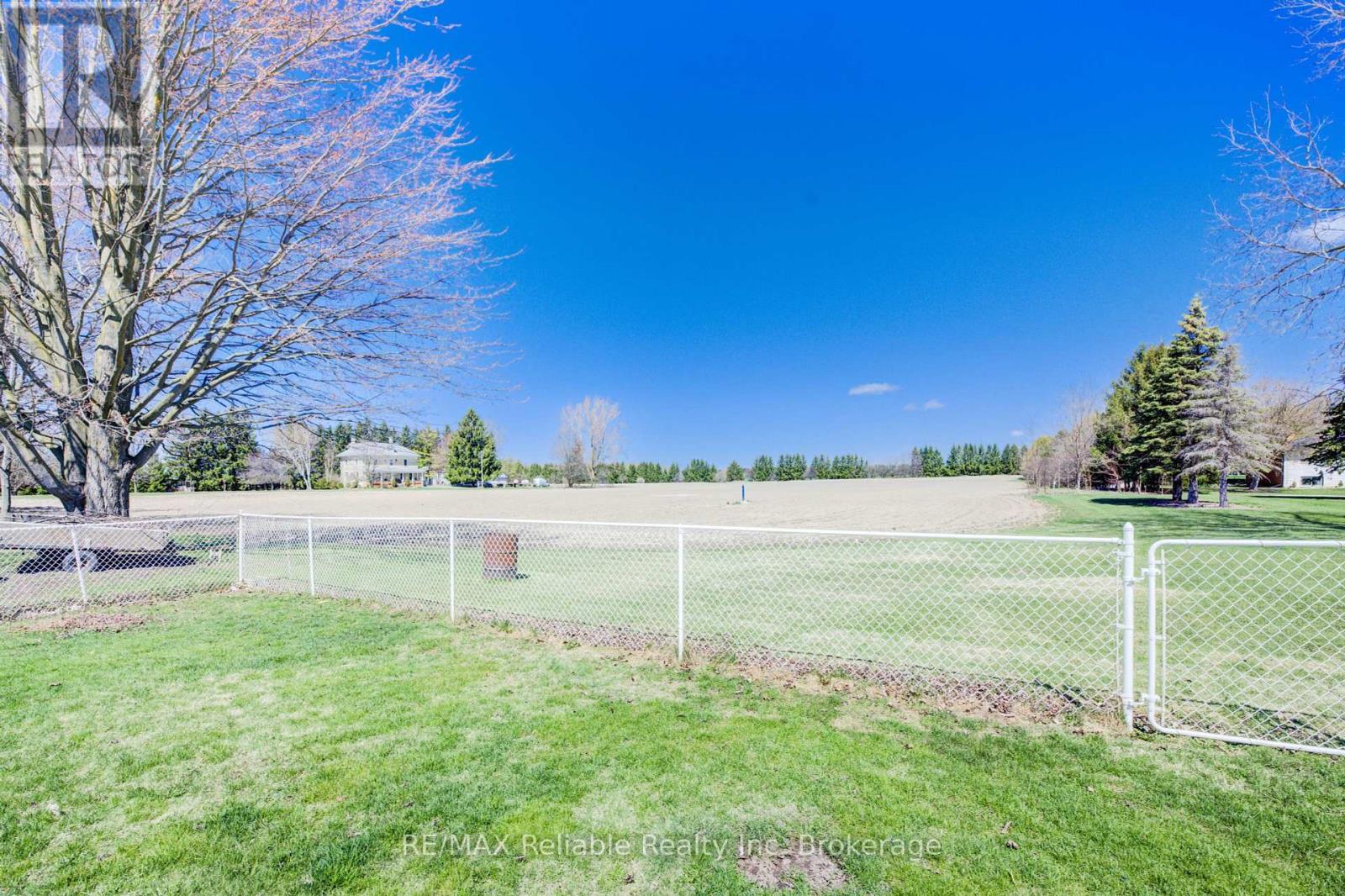 40 Mill Road W, Bluewater, Ontario  N0M 1J0 - Photo 37 - X12097996
