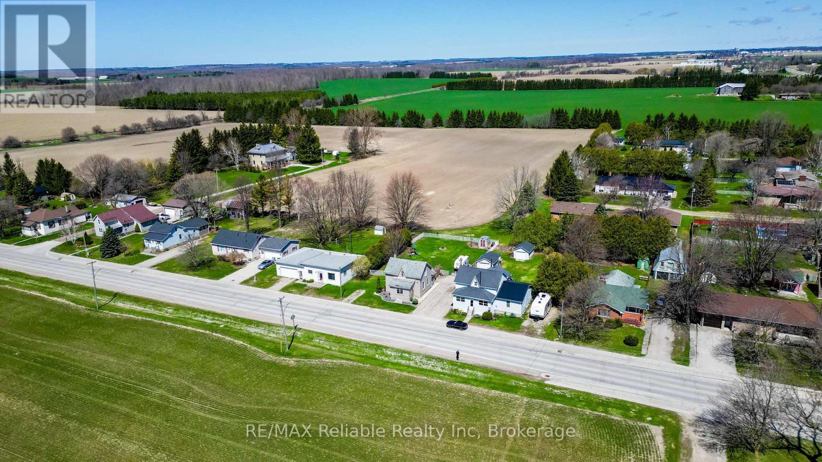40 Mill Road W, Bluewater, Ontario  N0M 1J0 - Photo 39 - X12097996