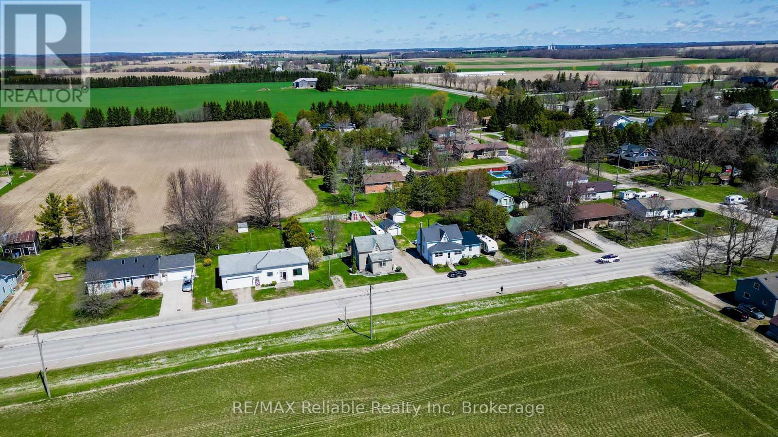 40 Mill Road W, Bluewater, Ontario  N0M 1J0 - Photo 41 - X12097996