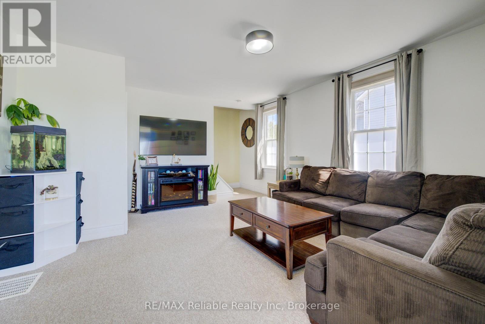 40 Mill Road W, Bluewater, Ontario  N0M 1J0 - Photo 7 - X12097996