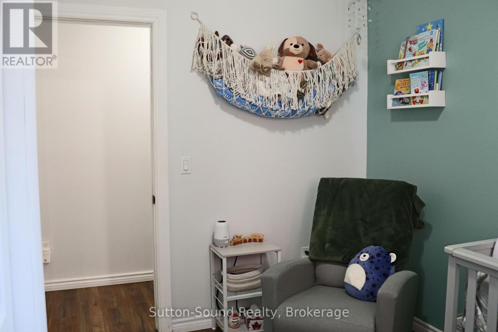 31 Yonge Street S, Arran-Elderslie, Ontario  N0H 2N0 - Photo 18 - X12098059