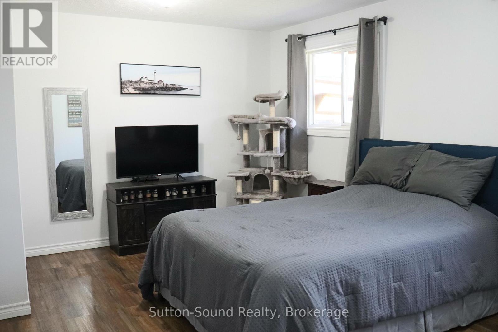 31 Yonge Street S, Arran-Elderslie, Ontario  N0H 2N0 - Photo 22 - X12098059