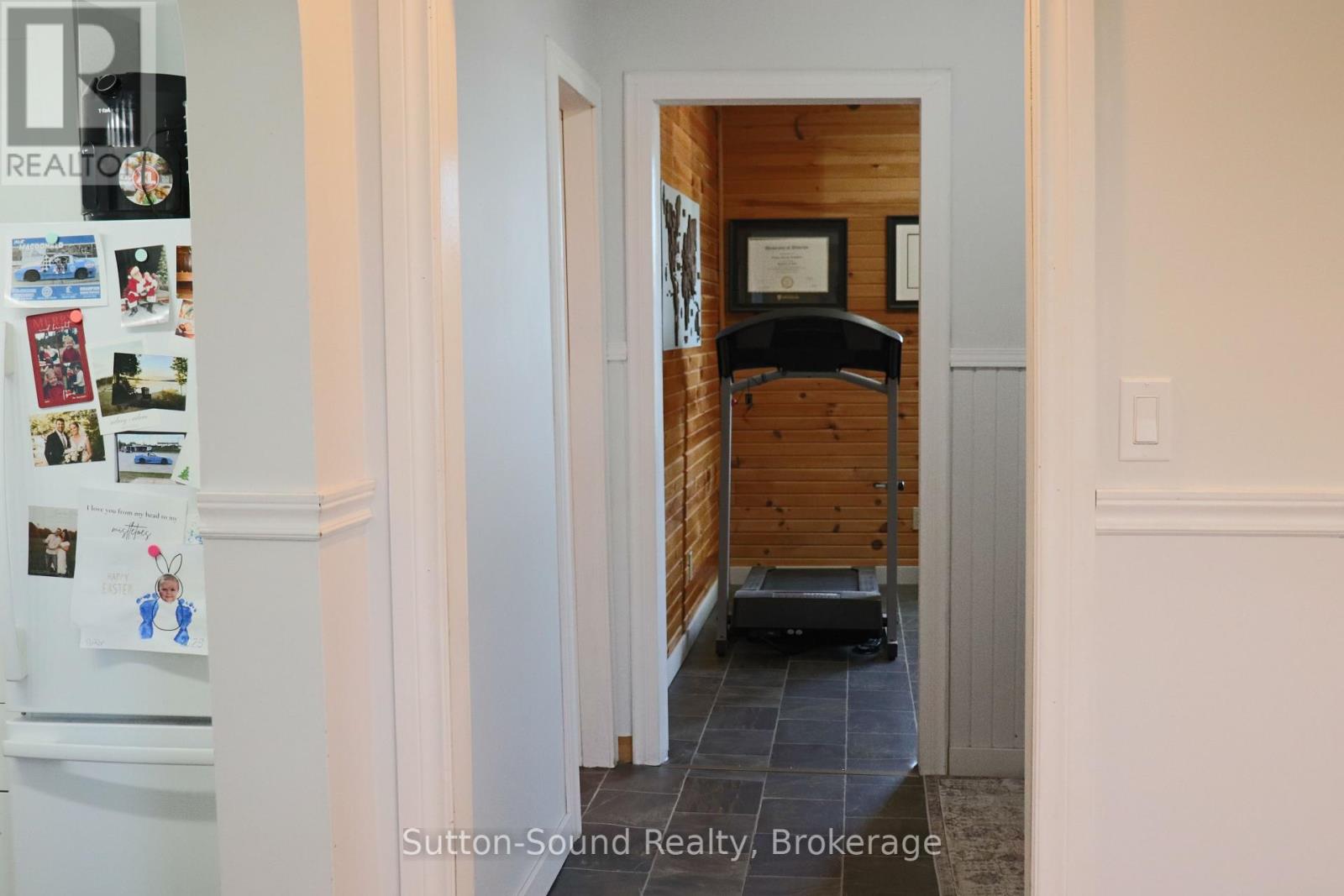 31 Yonge Street S, Arran-Elderslie, Ontario  N0H 2N0 - Photo 25 - X12098059