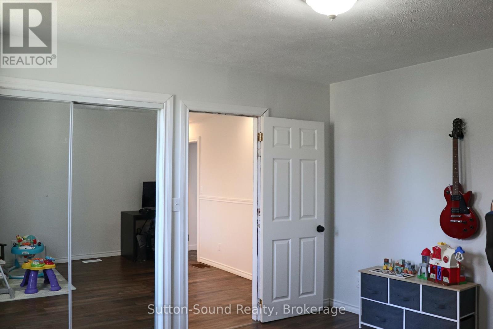 31 Yonge Street S, Arran-Elderslie, Ontario  N0H 2N0 - Photo 35 - X12098059