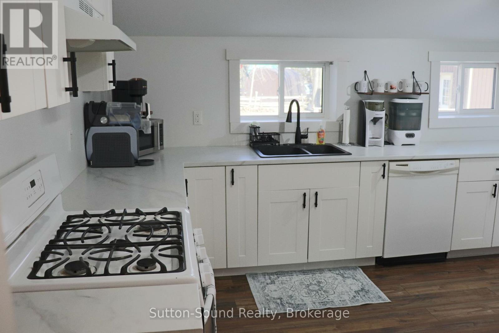 31 Yonge Street S, Arran-Elderslie, Ontario  N0H 2N0 - Photo 6 - X12098059