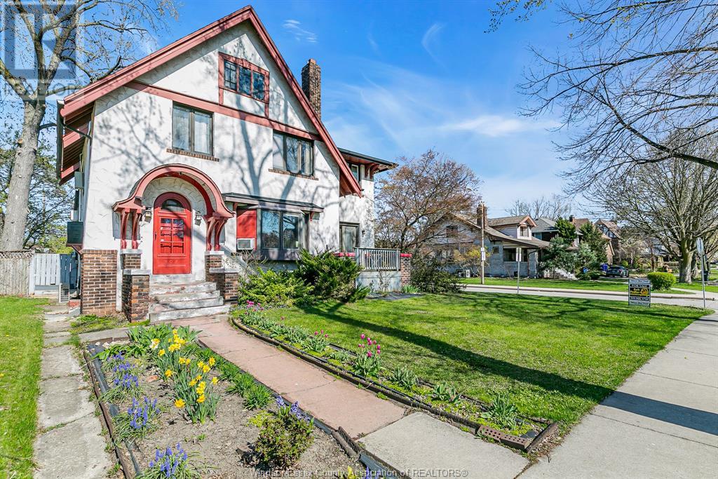 Property at 394 ASKIN AVENUE image 2