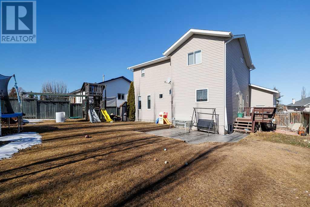 Property at 65 Fern Glade Crescent image 2