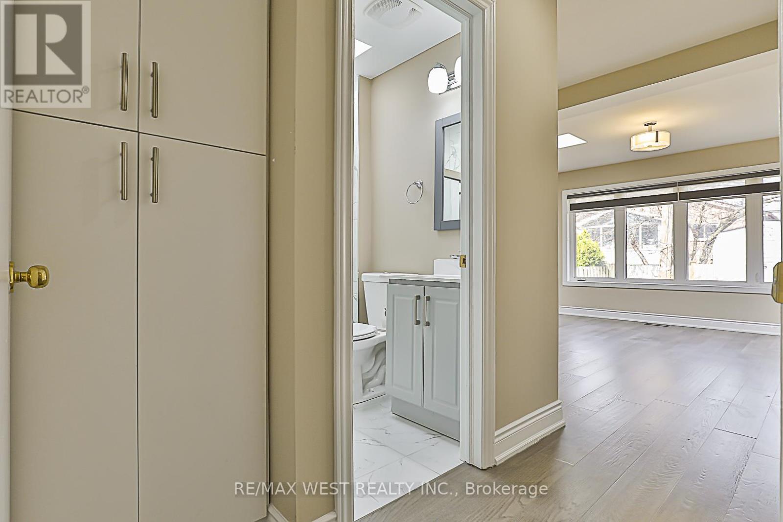 Upper - 26 Nuffield Drive, Toronto, Ontario  M1E 1H4 - Photo 8 - E12098063
