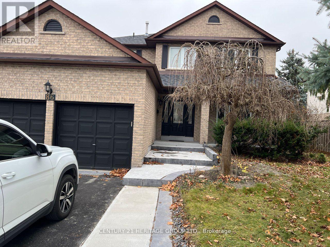 86 Stiver Drive, Newmarket, Ontario  L3Y 7V9 - Photo 1 - N12097994