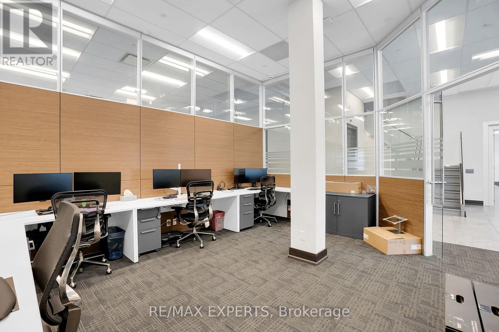 9, 10 And 11 - 27 Roytec Road, Vaughan, Ontario  L4L 8E3 - Photo 12 - N12098056