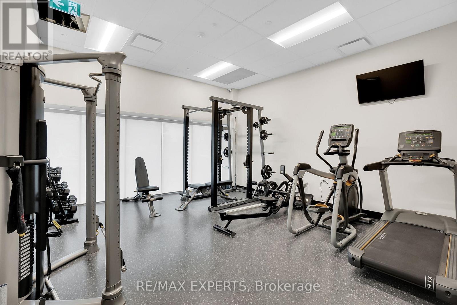 9, 10 And 11 - 27 Roytec Road, Vaughan, Ontario  L4L 8E3 - Photo 32 - N12098056