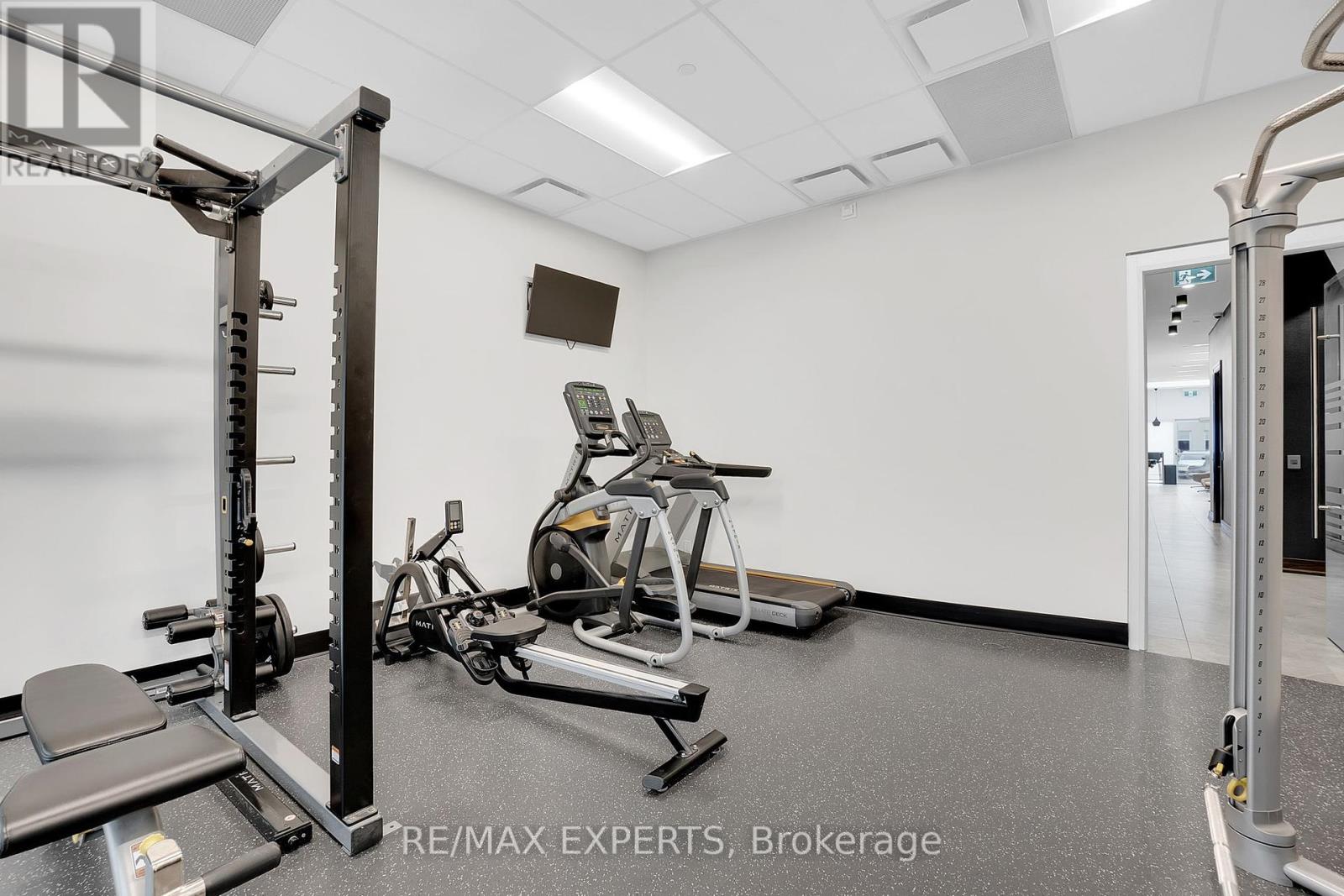 9, 10 And 11 - 27 Roytec Road, Vaughan, Ontario  L4L 8E3 - Photo 33 - N12098056