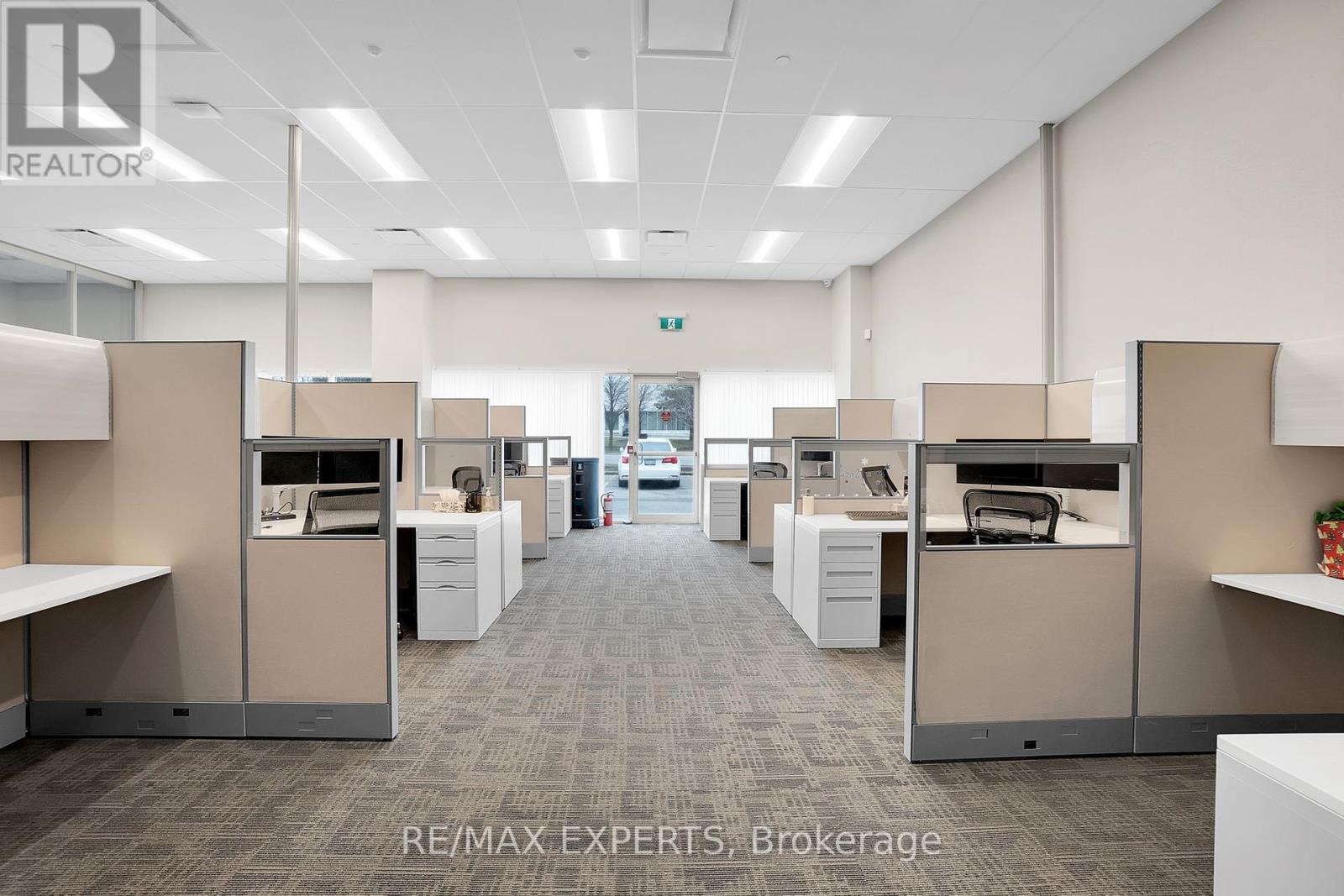 9, 10 And 11 - 27 Roytec Road, Vaughan, Ontario  L4L 8E3 - Photo 38 - N12098056