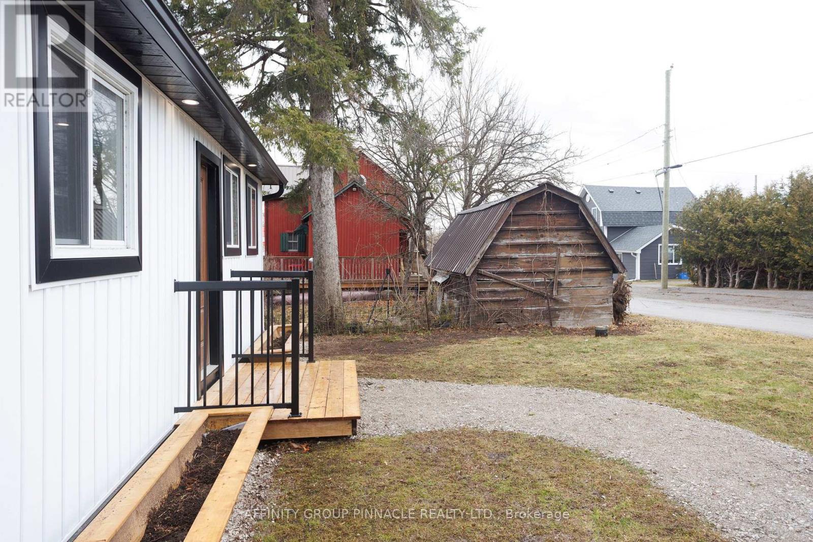 6 Queen Street, Kawartha Lakes, Ontario K0M 1K0 - Photo 40 - X12096133