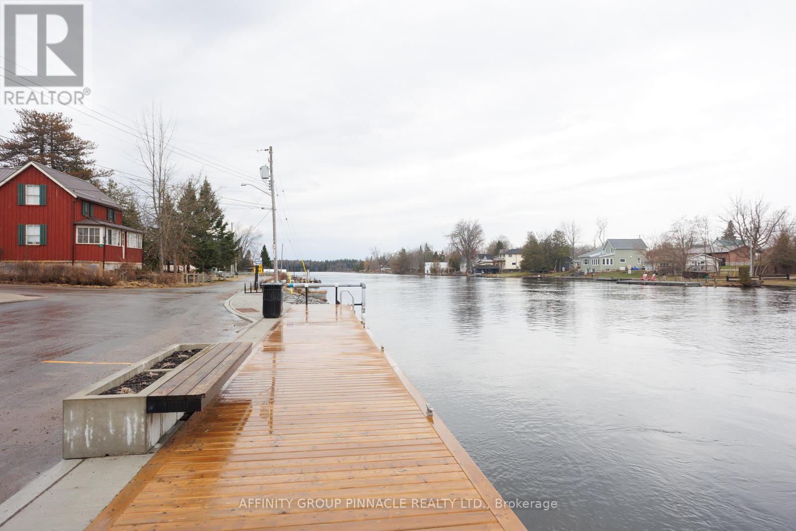 6 Queen Street, Kawartha Lakes, Ontario K0M 1K0 - Photo 37 - X12096133