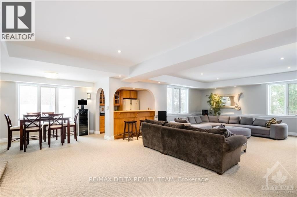4 Aleutian Road, Ottawa, Ontario  K2H 7C8 - Photo 19 - X12084138