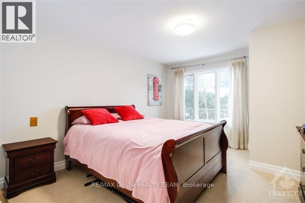4 Aleutian Road, Ottawa, Ontario  K2H 7C8 - Photo 27 - X12084138