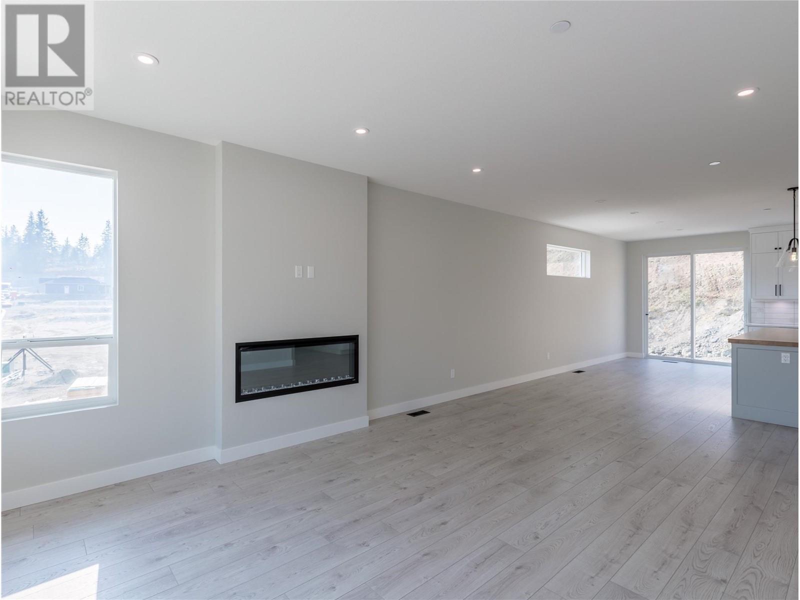 2708 Cedar Ridge Street, Lumby, British Columbia  V0E 2G0 - Photo 18 - 10341589
