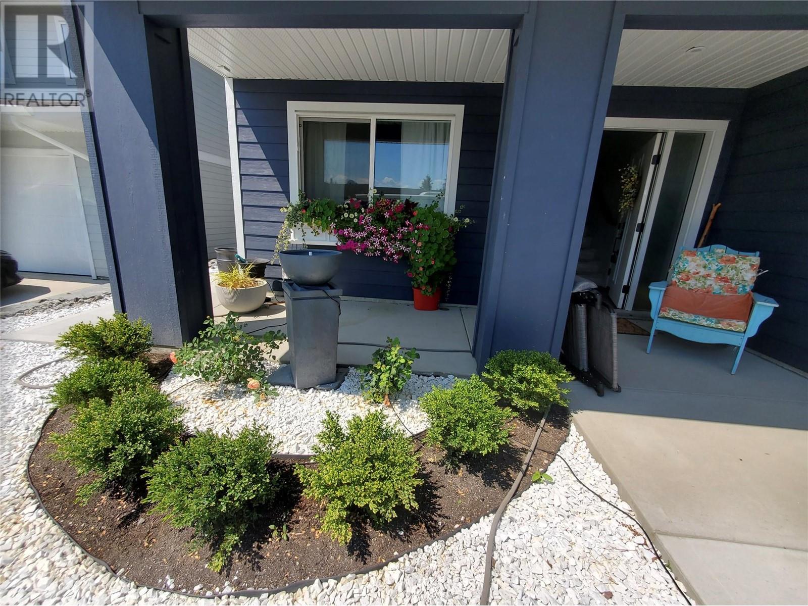 2708 Cedar Ridge Street, Lumby, British Columbia  V0E 2G0 - Photo 4 - 10341589