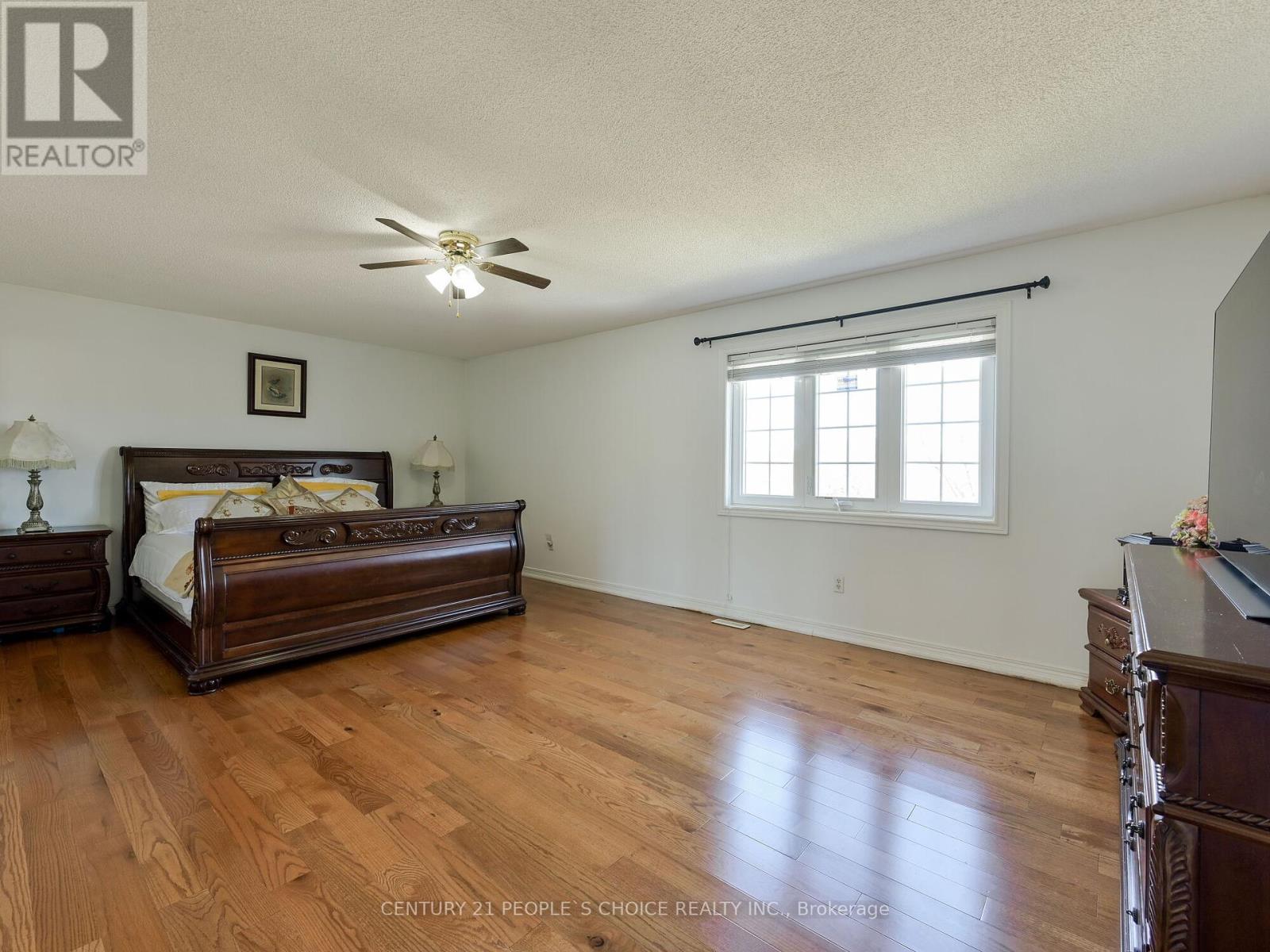 6963 Amour Terrace, Mississauga, Ontario  L5W 1G5 - Photo 22 - W12097954