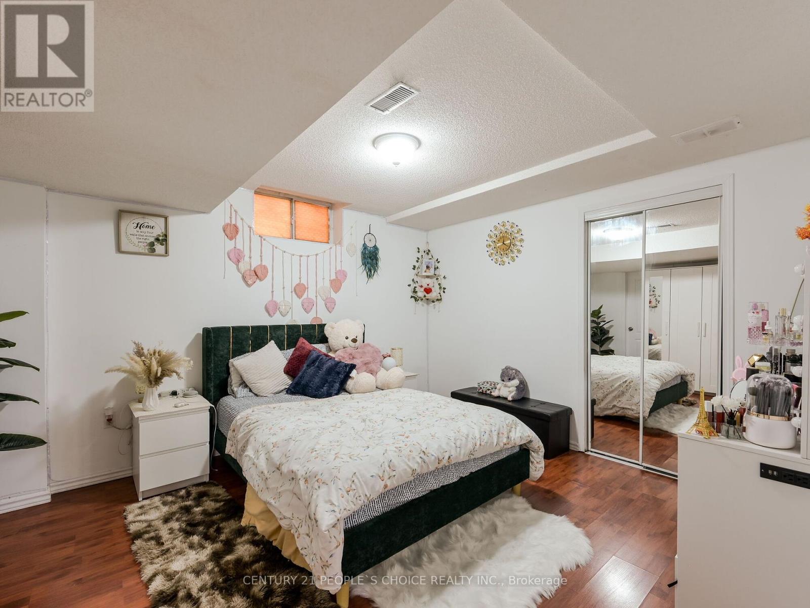 6963 Amour Terrace, Mississauga, Ontario  L5W 1G5 - Photo 42 - W12097954