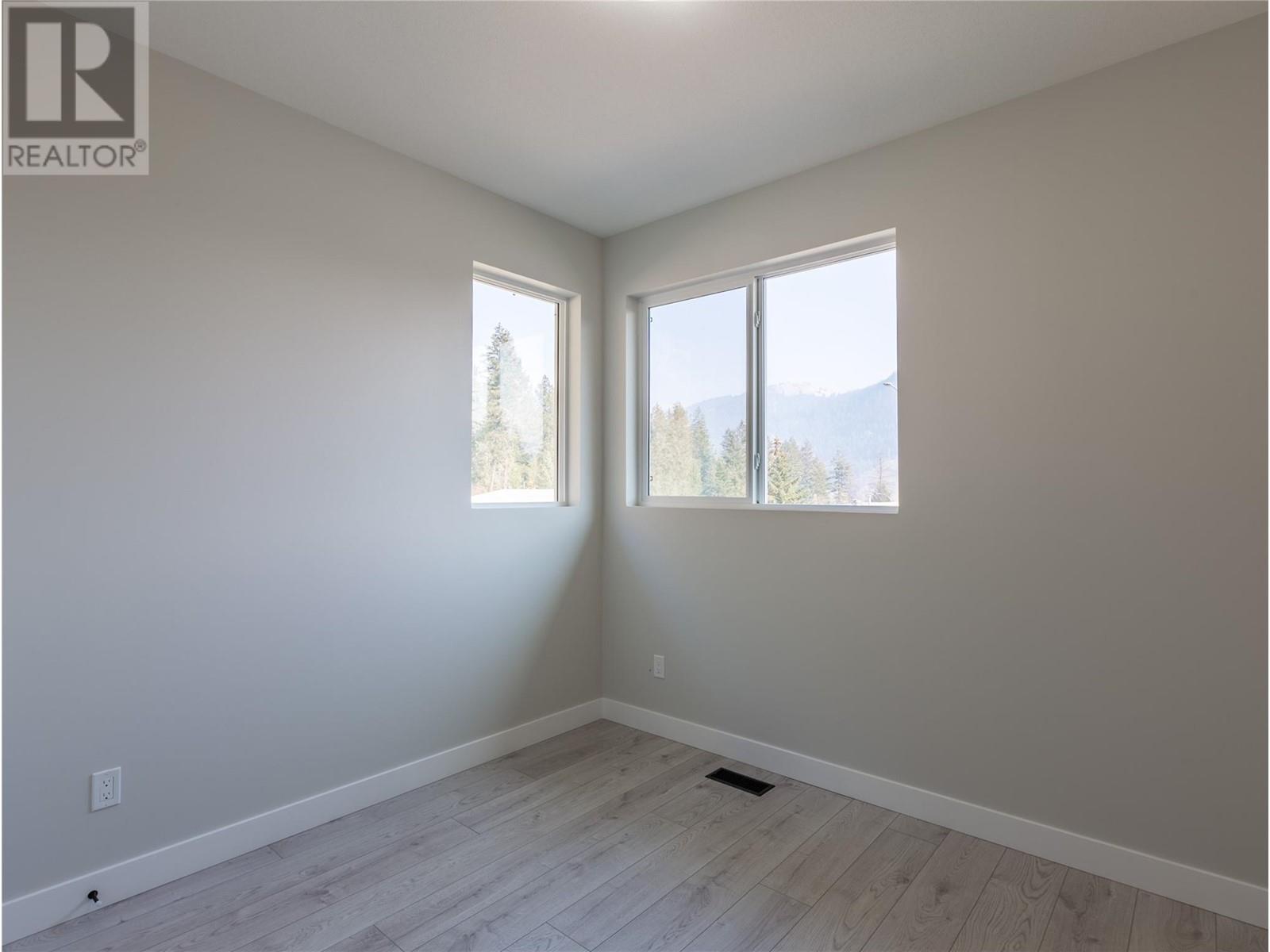 2708 Cedar Ridge Street, Lumby, British Columbia  V0E 2G0 - Photo 34 - 10341589