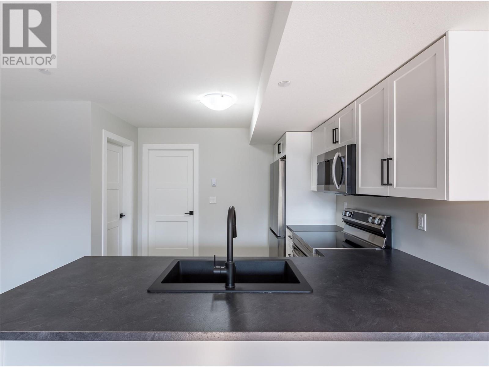 2708 Cedar Ridge Street, Lumby, British Columbia  V0E 2G0 - Photo 42 - 10341589