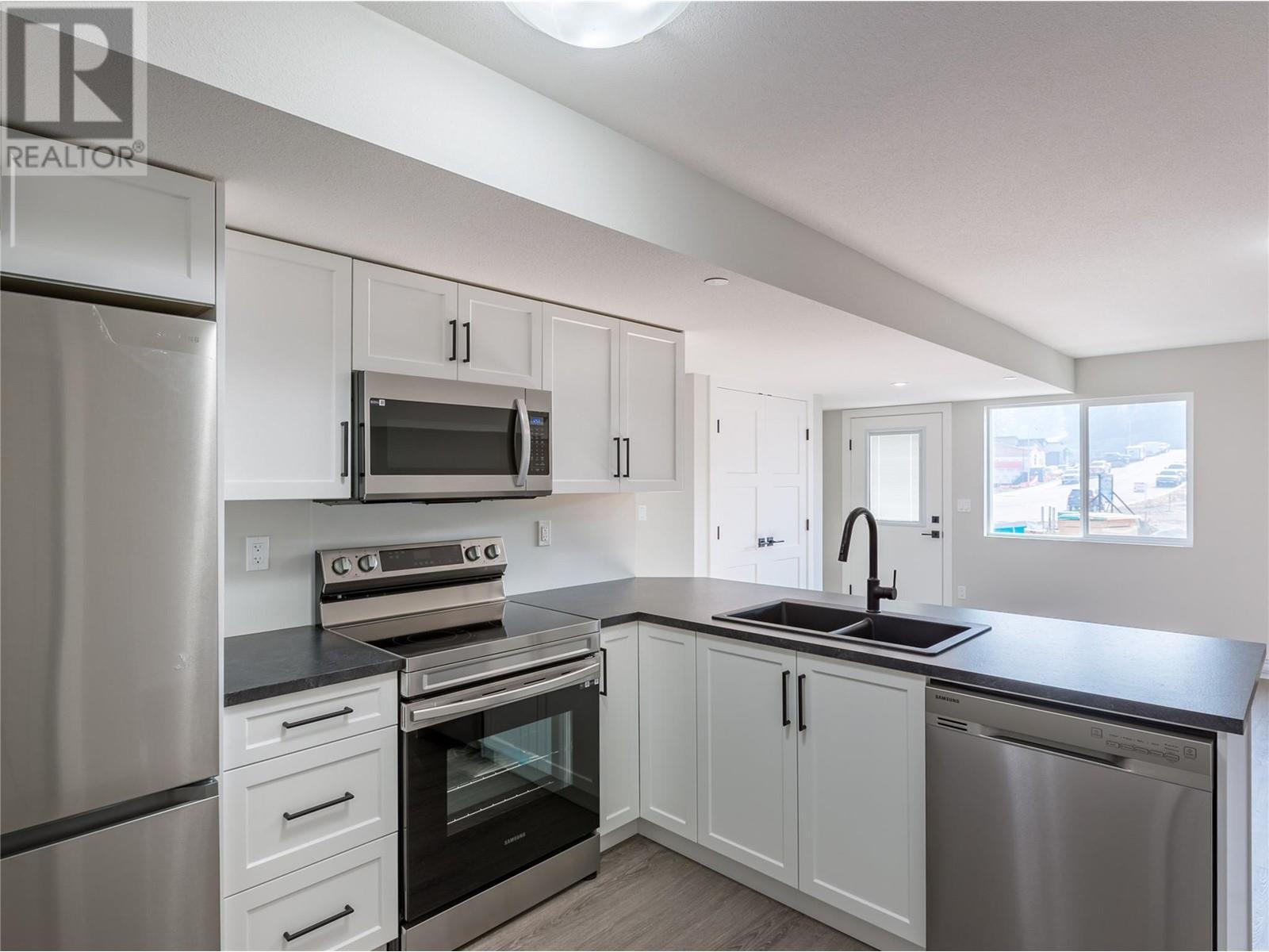 2708 Cedar Ridge Street, Lumby, British Columbia  V0E 2G0 - Photo 43 - 10341589