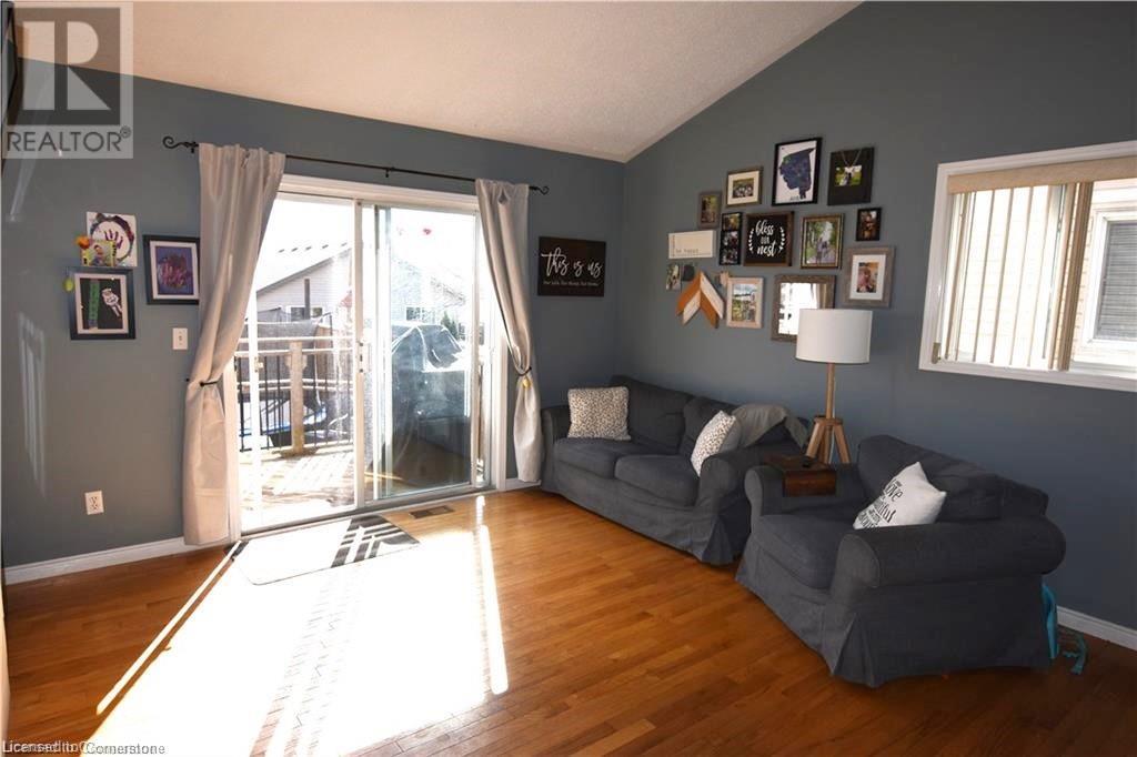 Property at 20 MAGNOLIA Drive image 3