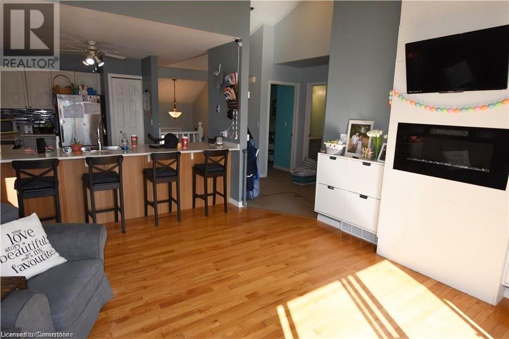 Property at 20 MAGNOLIA Drive image 5
