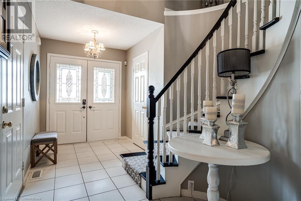 Property at 19 CLAUDETTE Gate image 3