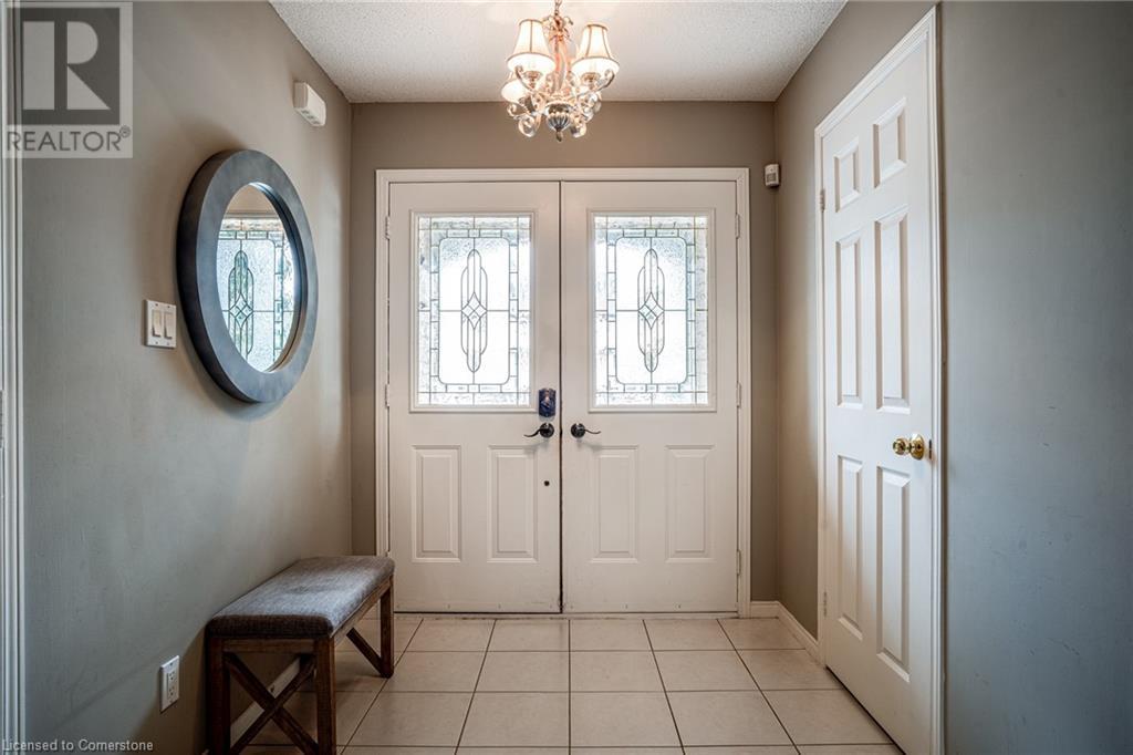 Property at 19 CLAUDETTE Gate image 4