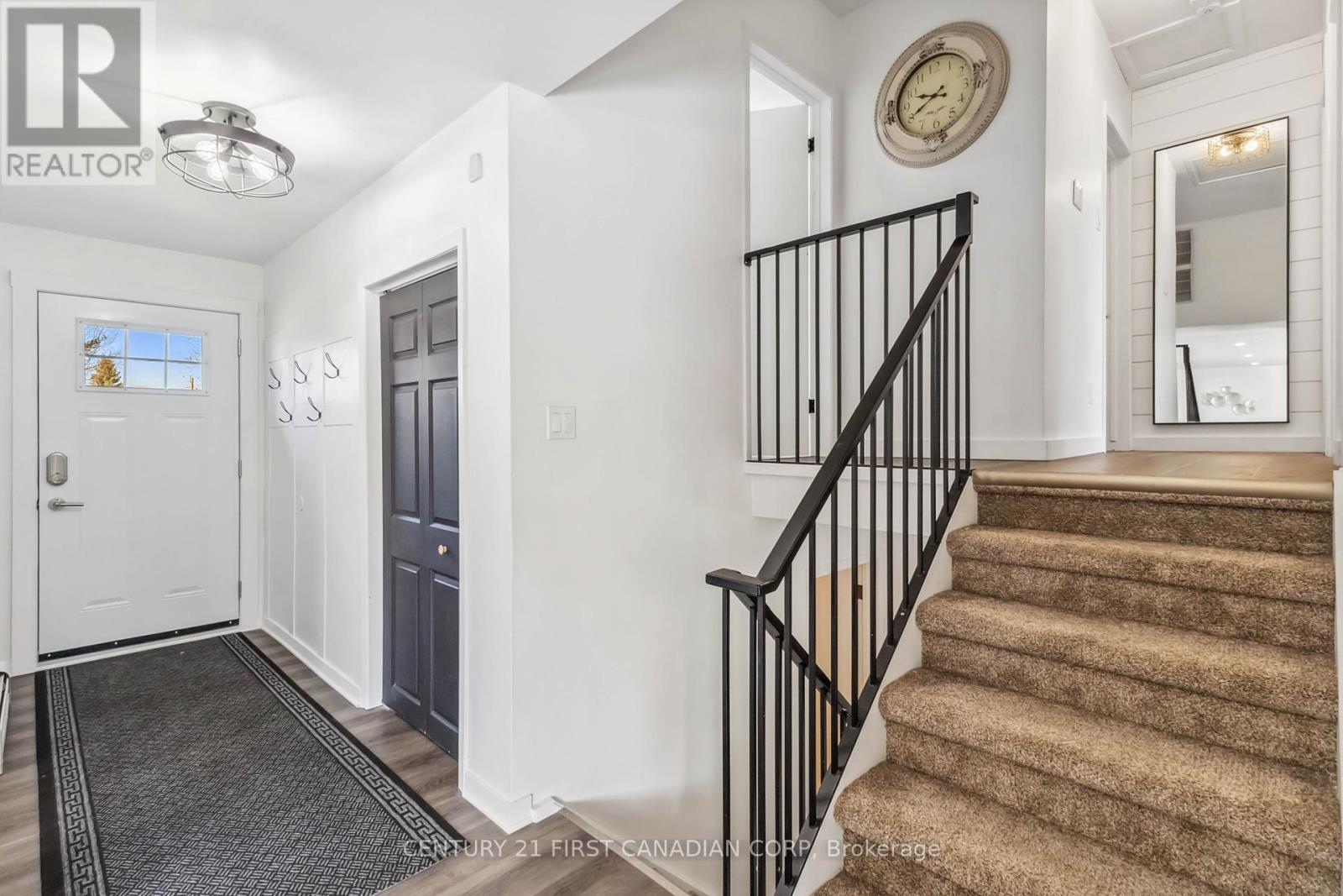 264 Chittick Crescent, Thames Centre, Ontario  N0L 1G3 - Photo 11 - X12098133