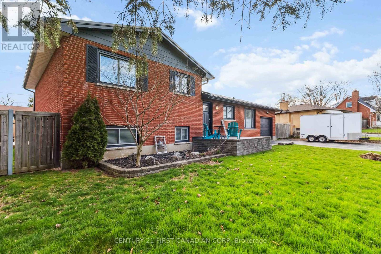 264 Chittick Crescent, Thames Centre, Ontario  N0L 1G3 - Photo 8 - X12098133