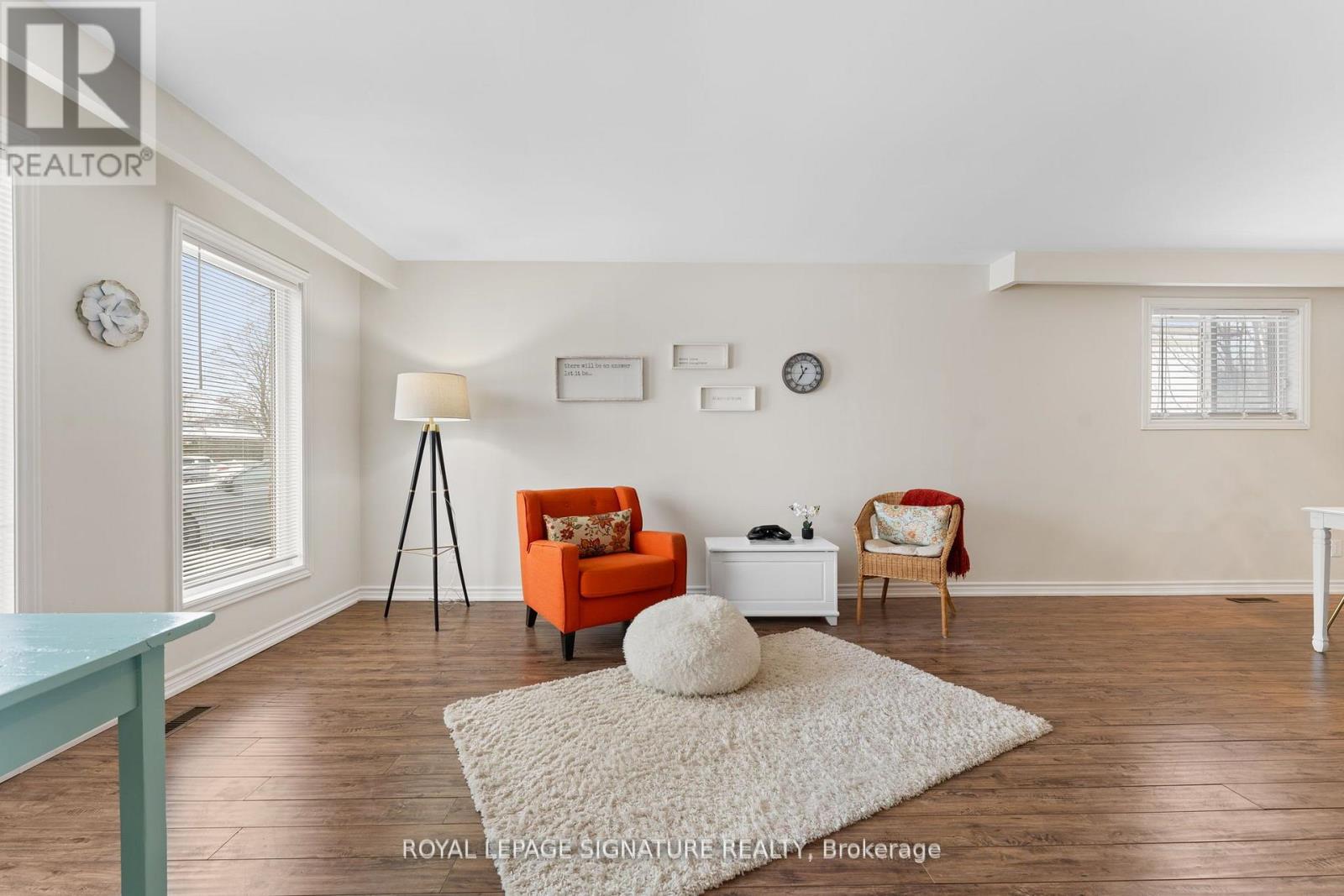 3385 Monica Drive, Mississauga (Malton), Ontario  L4T 3E6 - Photo 8 - W12048408