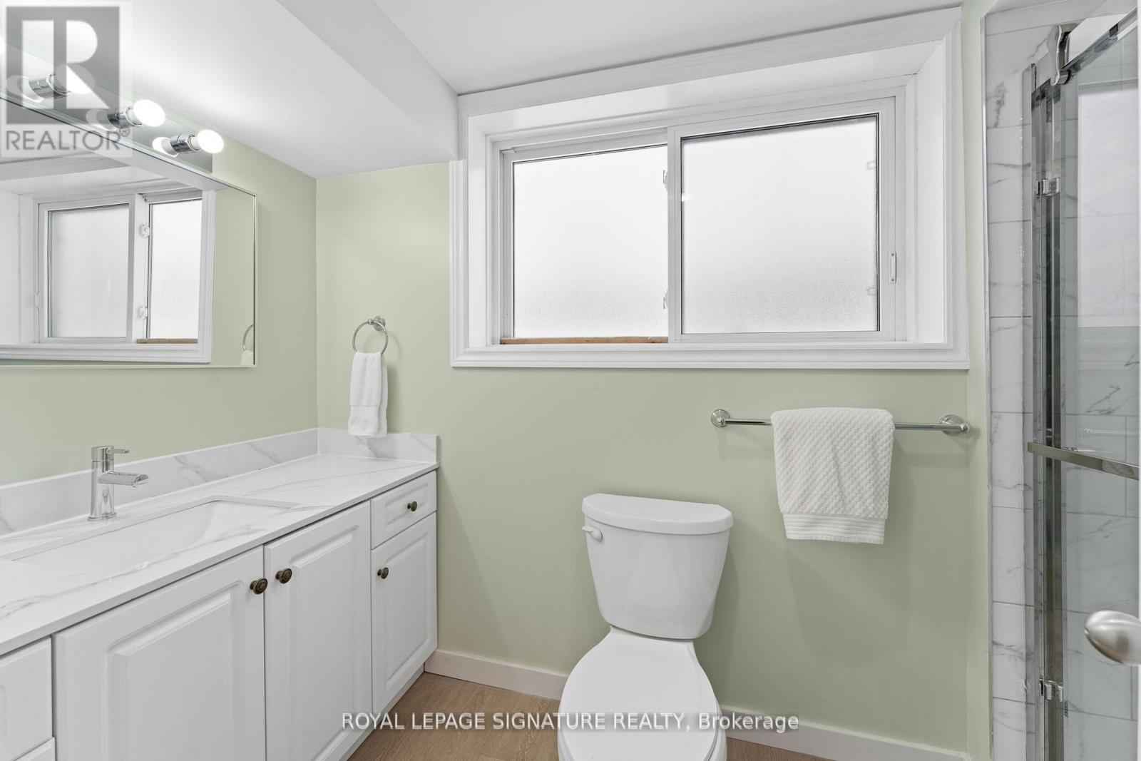 3385 Monica Drive, Mississauga (Malton), Ontario  L4T 3E6 - Photo 21 - W12048408